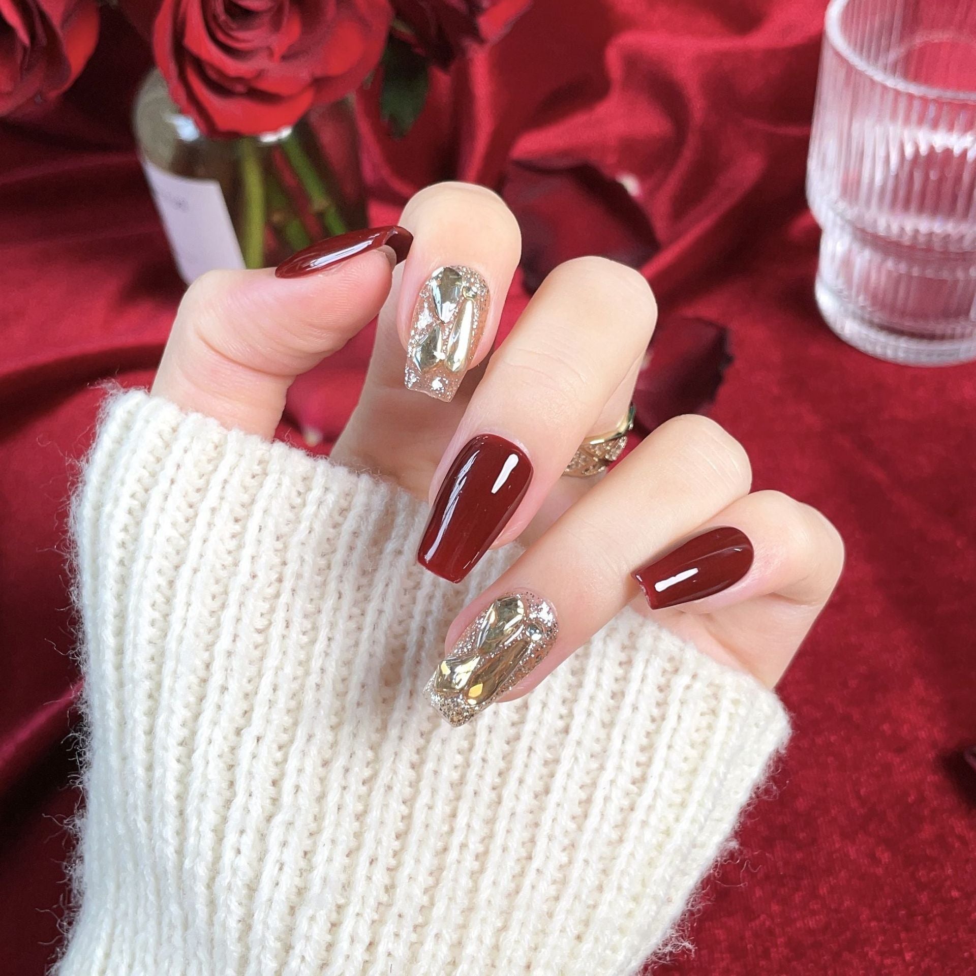 Gilded Crimson - N°129