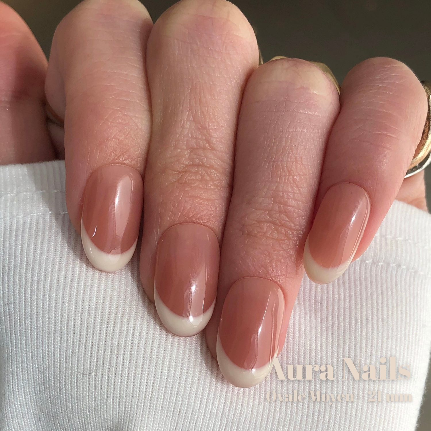 Ovale française nue N°149